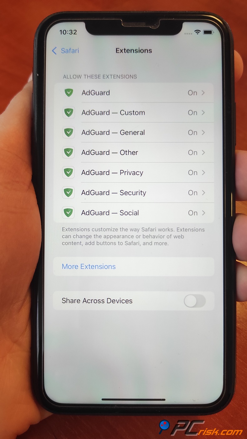 extension AdGuard pour Safari sur iPhone